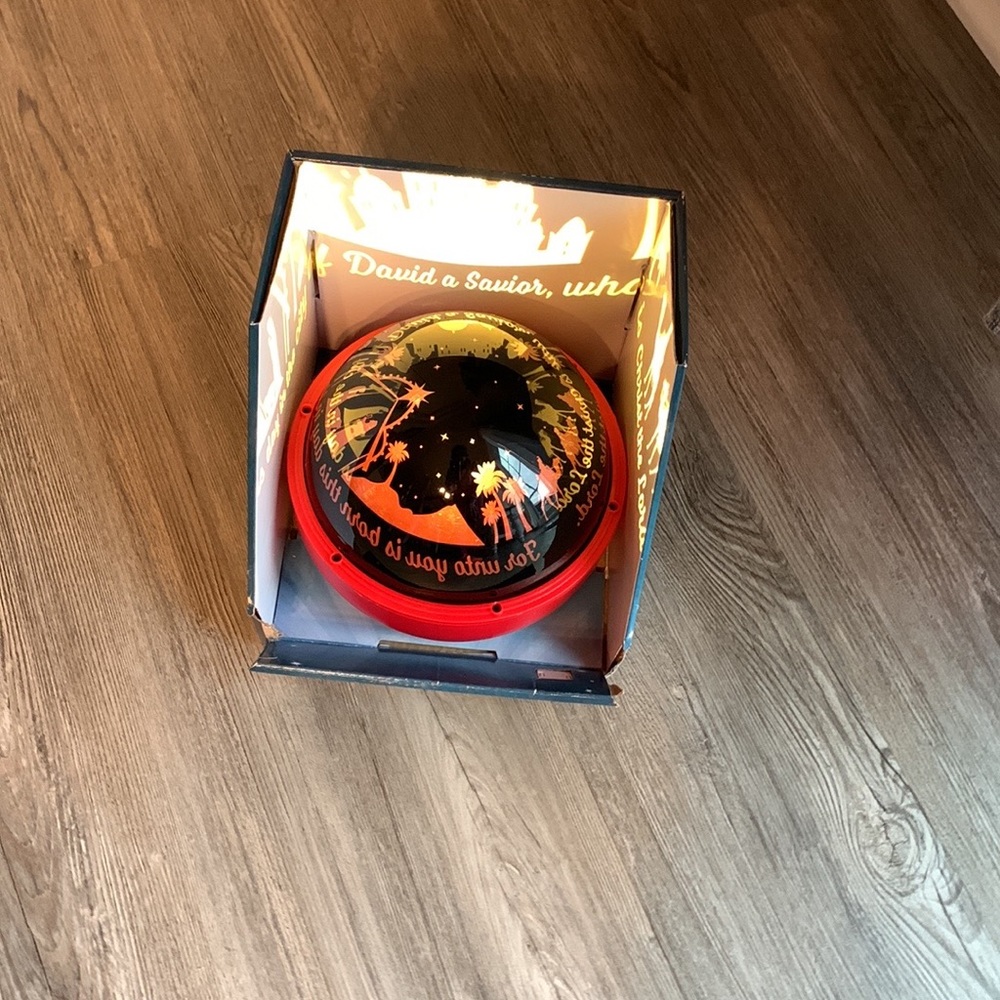 🔥Clearance- NIB LED Light Show-Christmas Shadow Lights Projection - Picture 3 of 10